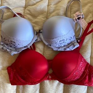 Brand new Victoria Secret 36A bras